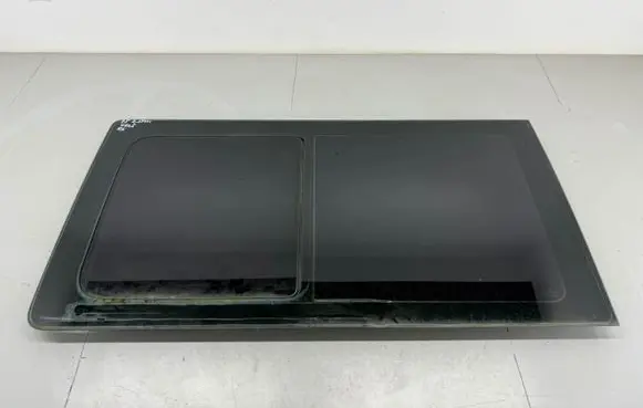 Volkswagen Transporter - Caravelle T5 Side middle window/glass 43R004343