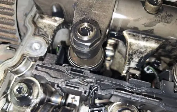 Skoda Octavia Mk2 (1Z) Fuel injector