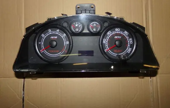 Ford Focus Speedometer (instrument cluster) 8s4t10890d