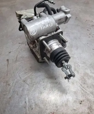 Toyota Yaris ABS Pump 4727047030