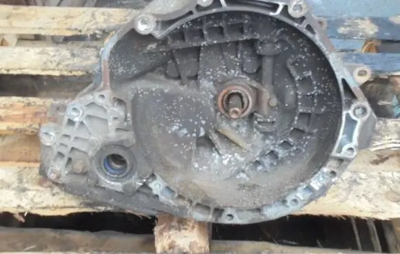 Chevrolet Lanos Manual 4 speed gearbox W4176