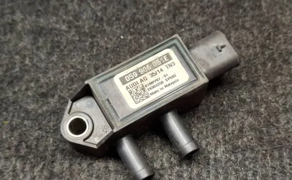 Audi A6 Allroad C7 Exhaust gas pressure sensor 059906051E