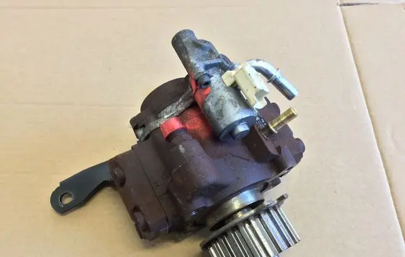 Ford C-MAX II Fuel injection high pressure pump A2C53384062 9676289780