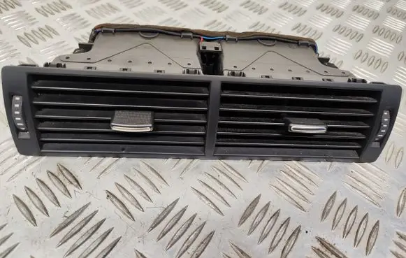 Audi A4 S4 B7 8E 8H Dash center air vent grill 8E0820951H