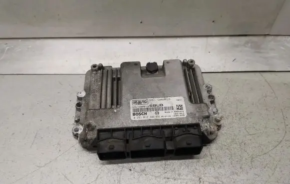 Ford Focus Engine control unit/module 5M5112A650LB 0281012486
