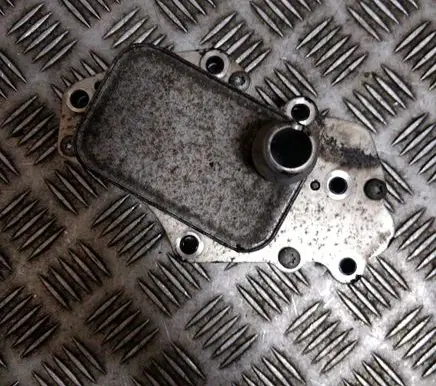 Engine oil radiator