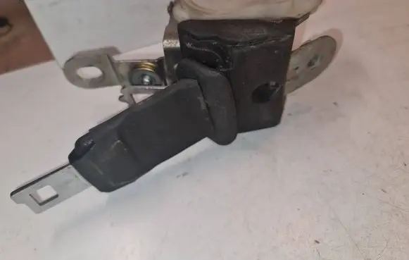 Opel Signum Middle seatbelt (rear) 2078921 905GB