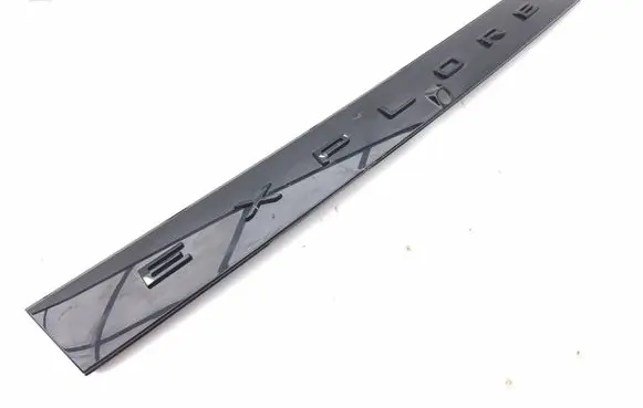 Ford Explorer Tailgate trim R2KB8200C