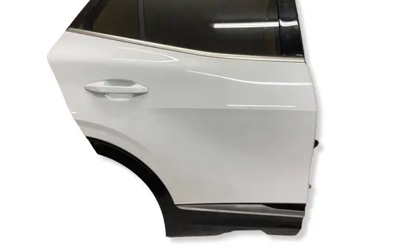 KIA Sportage Rear door 