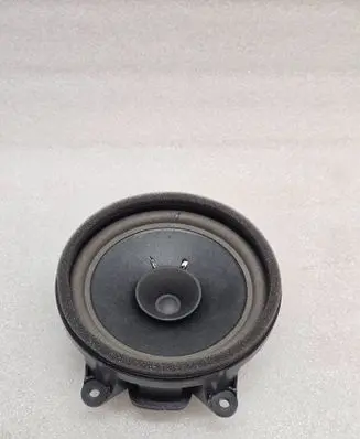 Volvo XC40 Rear door speaker 32265248