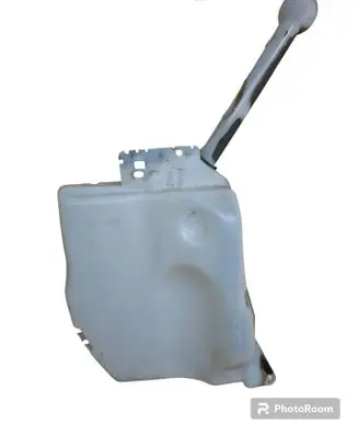 Windshield washer fluid reservoir/tank