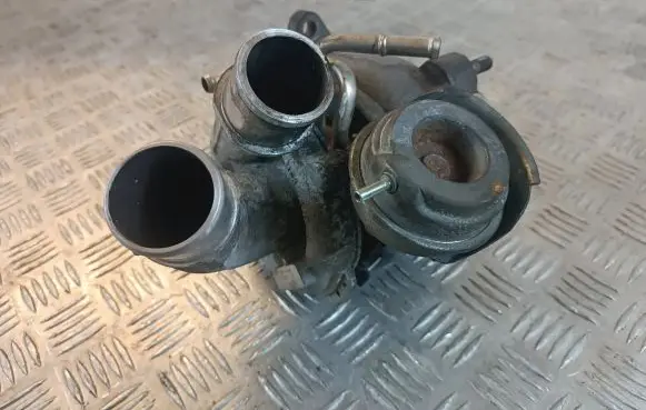 Toyota Corolla E120 E130 Turbo 172010G010 7272101 HKE105444F