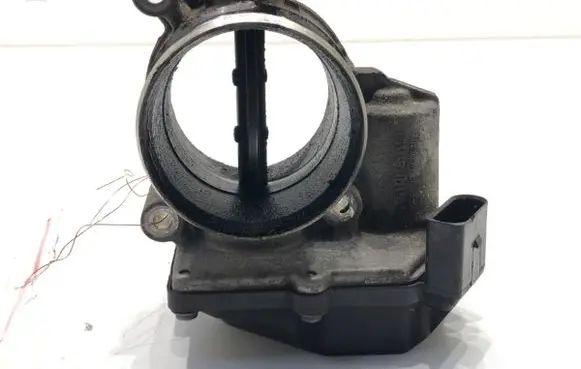 Volkswagen Transporter - Caravelle T5 Engine shut-off valve 03L128063S