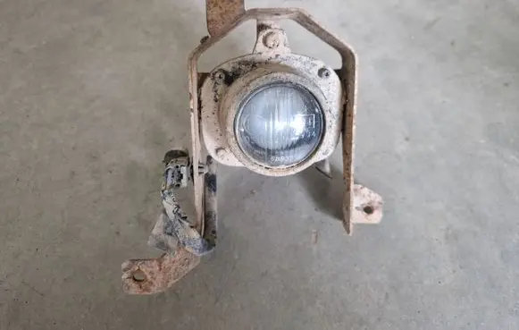 Mitsubishi Pajero Sport I Front fog light