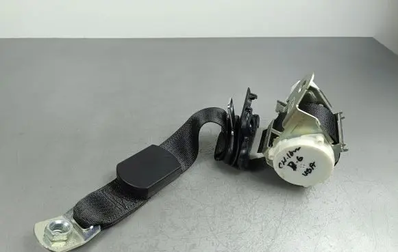 Jeep Cherokee Rear seatbelt P1UU52DX9AC