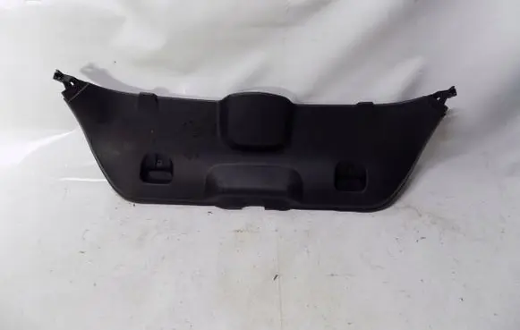 Peugeot 308 Tailgate/boot cover trim set 9681640277