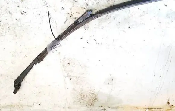 Skoda Fabia Mk2 (5J) Front wiper blade arm