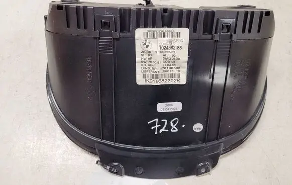 BMW 1 E81 E87 Speedometer (instrument cluster) 1041568 102498285 916682202
