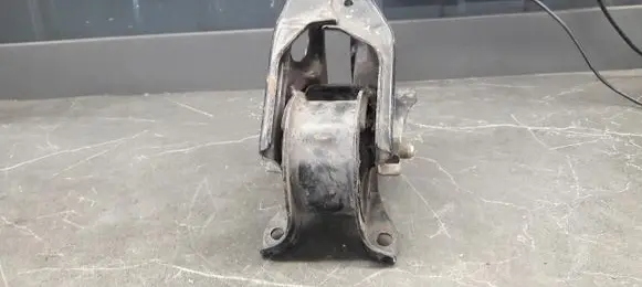 Honda Civic Engine mount vacuum valve 