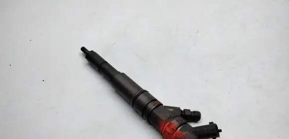 BMW 5 E39 Fuel injector 0445110047 7785984