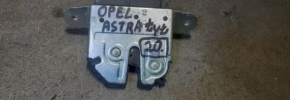 Opel Astra K Tailgate/trunk/boot lock/catch/latch A102523