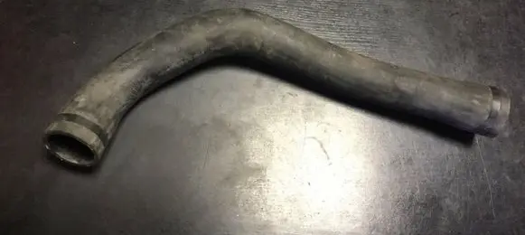 BMW 5 E39 Engine coolant pipe/hose 1740481