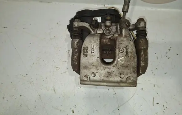 Mercedes-Benz E W213 Rear brake caliper 32358282