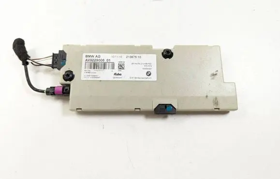 BMW 5 F10 F11 Aerial antenna amplifier 9229006 020000007