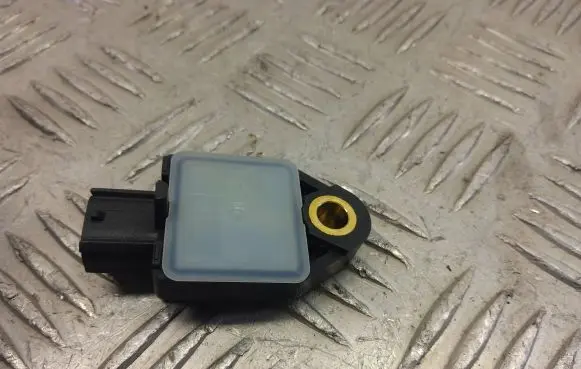 Hyundai i30 Airbag deployment crash/impact sensor 95920-A6000