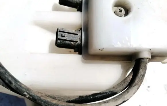 Windscreen/windshield washer pump