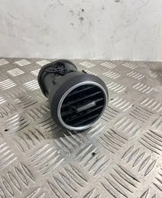 Audi A3 S3 8P Dashboard side air vent grill/cover trim 8P0820901A