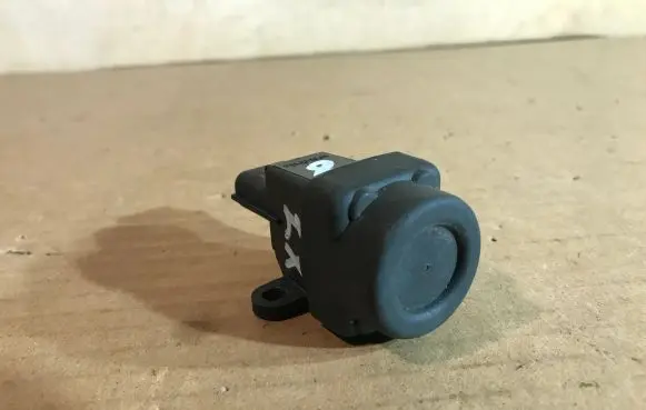 Jaguar XJ X308 Fuel cut-off switch LNA6520BA