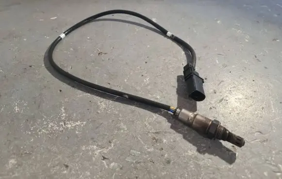 Volkswagen Transporter - Caravelle T6 Lambda probe sensor 04L906262E