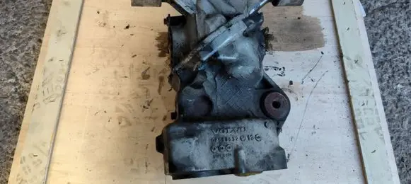 Volvo XC70 Rear differential 08689632