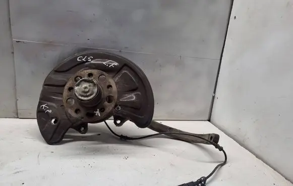 Mercedes-Benz CLS C219 Front wheel hub 2115452440