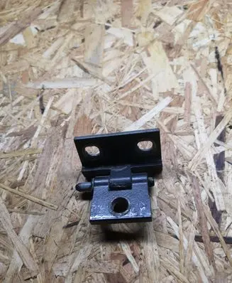 Volvo S60 Front door lower hinge 