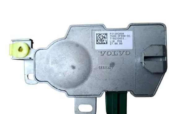 Volvo V70 Steering wheel lock P31202090