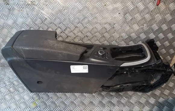 Opel Insignia A Armrest