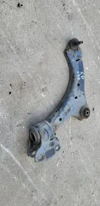 Volvo V70 Front lower control arm/wishbone