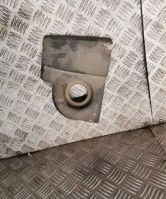 Volkswagen PASSAT B5.5 Other engine bay part 3b0422569a