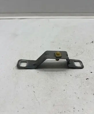 Renault Megane IV Fender mounting bracket 1469615R 3022