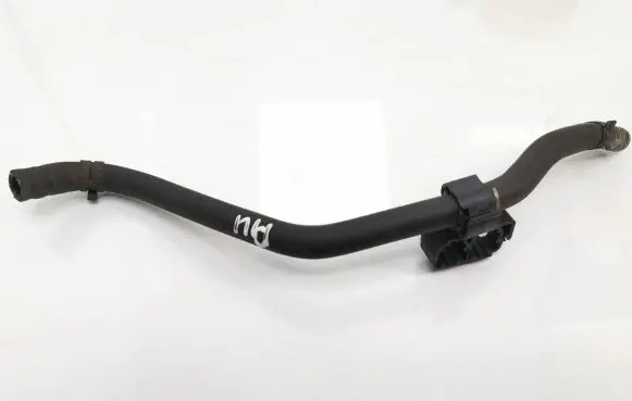 Coolant pipe/hose