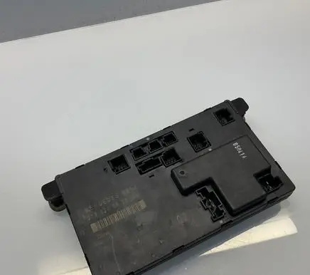 Mercedes-Benz CLS C219 Door control unit/module 2198200626 00005021 A2198200626
