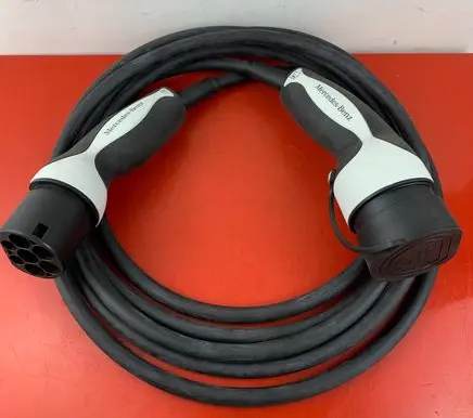 Mercedes-Benz EQS X296 Electric car charging cable A0005833301
