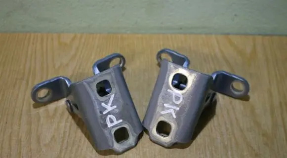 Saab 9-3 Ver2 Front door hinge set 