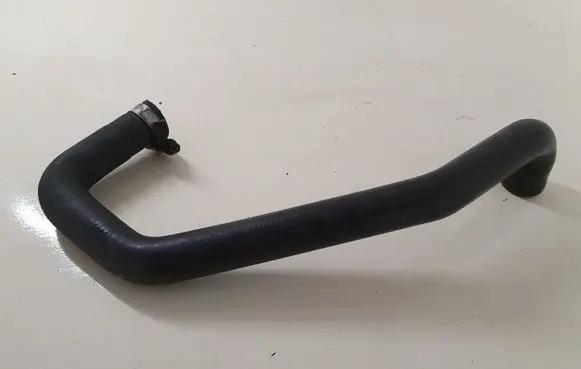 Mercedes-Benz Vito Viano W639 Engine coolant pipe/hose 6462030182
