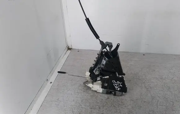 Mercedes-Benz A W169 Front door lock 1697202535