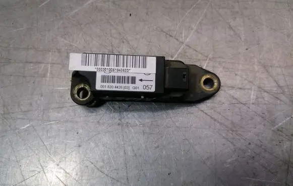Mercedes-Benz C W203 Airbag deployment crash/impact sensor 0018204426