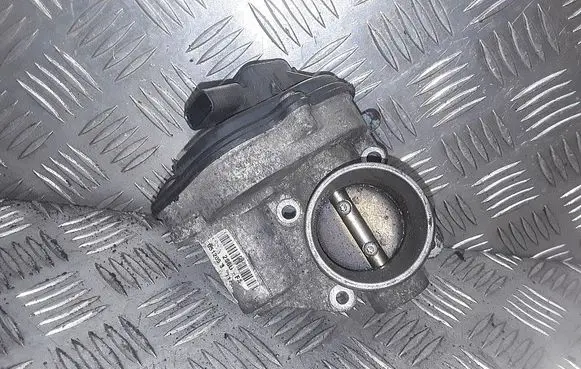 Ford C-MAX I Throttle valve 2S6U9E927F