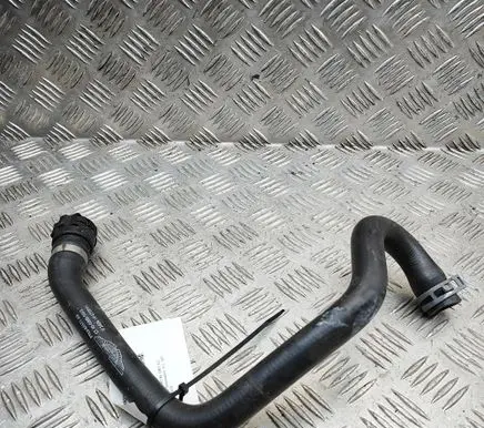 Aston Martin DBX Engine coolant pipe/hose PY838A577AB
